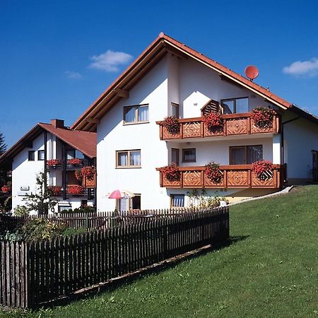 Gasthaus Und Ferienwohnungen Zum Engel Waldbrunn  Buitenkant foto