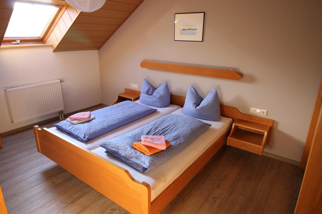 Gasthaus Und Ferienwohnungen Zum Engel Waldbrunn  Kamer foto